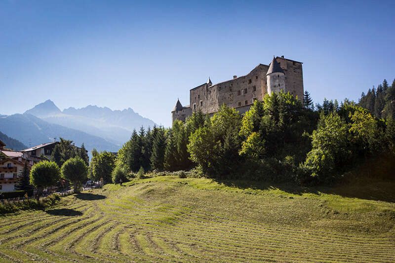 Schloss Naudersberg