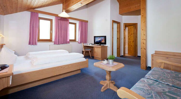 Spacious double room in the Auer holiday home